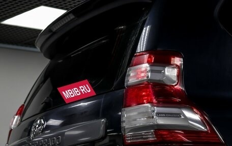 Toyota Land Cruiser Prado 150 рестайлинг 2, 2014 год, 3 045 000 рублей, 23 фотография