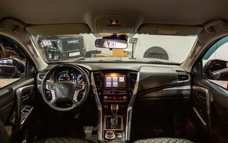 Mitsubishi Pajero Sport III рестайлинг, 2021 год, 3 398 000 рублей, 5 фотография