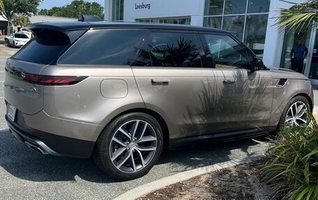 Land Rover Range Rover Sport, 2022 год, 8 700 000 рублей, 3 фотография