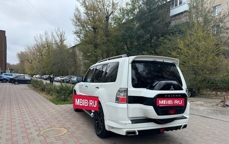 Mitsubishi Pajero IV, 2017 год, 2 850 000 рублей, 3 фотография