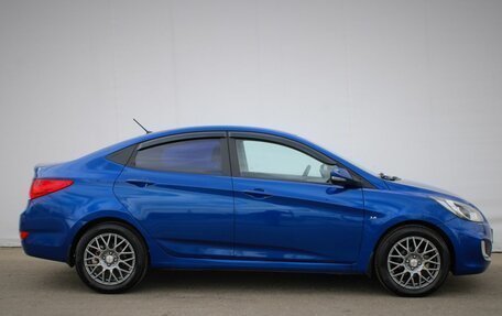 Hyundai Solaris II рестайлинг, 2012 год, 720 000 рублей, 4 фотография