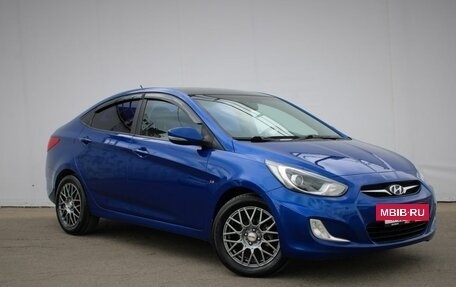 Hyundai Solaris II рестайлинг, 2012 год, 720 000 рублей, 3 фотография