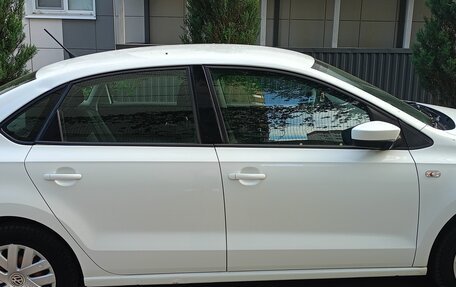 Volkswagen Polo VI (EU Market), 2015 год, 850 000 рублей, 11 фотография