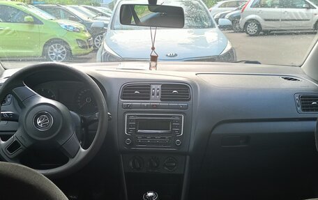 Volkswagen Polo VI (EU Market), 2015 год, 850 000 рублей, 10 фотография