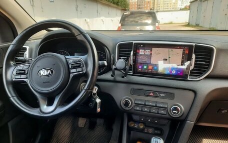 KIA Sportage IV рестайлинг, 2016 год, 2 100 000 рублей, 2 фотография
