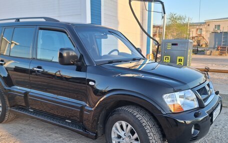 Mitsubishi Pajero III рестайлинг, 2006 год, 1 070 000 рублей, 5 фотография