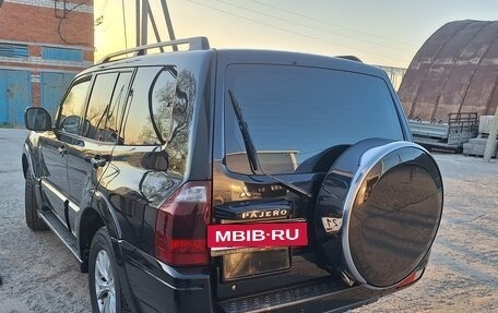 Mitsubishi Pajero III рестайлинг, 2006 год, 1 070 000 рублей, 7 фотография