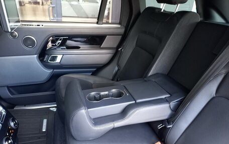 Land Rover Range Rover IV рестайлинг, 2018 год, 7 150 000 рублей, 9 фотография