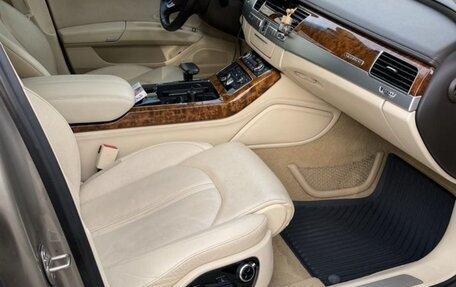 Audi A8, 2011 год, 2 300 000 рублей, 10 фотография