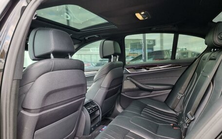 BMW 5 серия, 2017 год, 4 300 000 рублей, 23 фотография