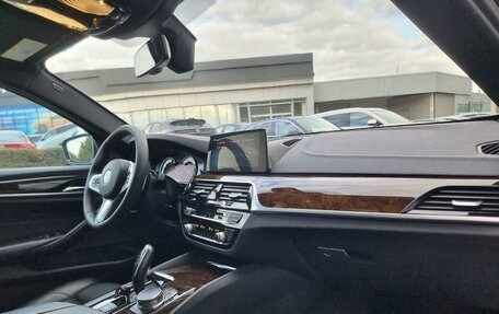 BMW 5 серия, 2017 год, 4 300 000 рублей, 29 фотография