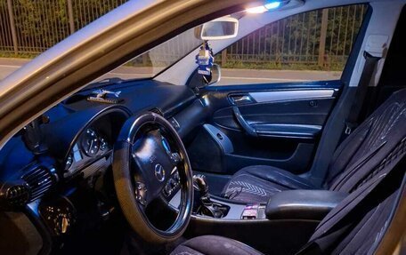Mercedes-Benz C-Класс, 2004 год, 650 000 рублей, 6 фотография