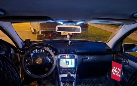Mercedes-Benz C-Класс, 2004 год, 650 000 рублей, 4 фотография