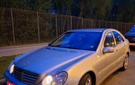Mercedes-Benz C-Класс, 2004 год, 650 000 рублей, 7 фотография