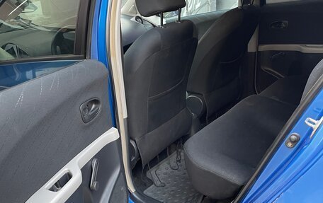 Toyota Yaris III рестайлинг, 2006 год, 400 000 рублей, 8 фотография