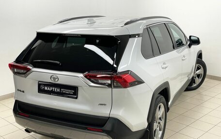 Toyota RAV4, 2021 год, 3 799 000 рублей, 9 фотография