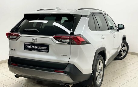 Toyota RAV4, 2021 год, 3 799 000 рублей, 4 фотография