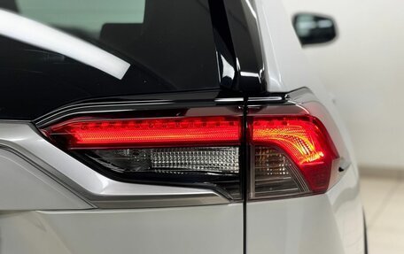 Toyota RAV4, 2021 год, 3 799 000 рублей, 10 фотография