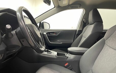 Toyota RAV4, 2021 год, 3 799 000 рублей, 11 фотография