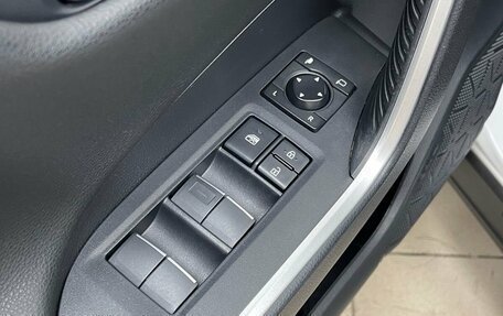 Toyota RAV4, 2021 год, 3 799 000 рублей, 17 фотография