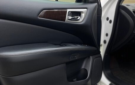 Nissan Pathfinder, 2014 год, 2 050 000 рублей, 11 фотография