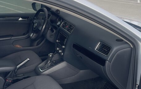 Volkswagen Jetta VI, 2013 год, 1 249 000 рублей, 11 фотография