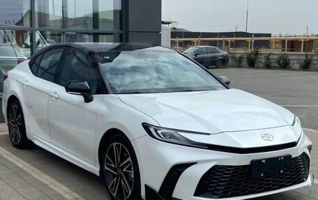 Toyota Camry, 2025 год, 4 350 000 рублей, 3 фотография