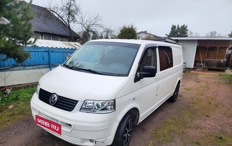 Volkswagen Transporter T5 рестайлинг, 2009 год, 860 000 рублей, 1 фотография
