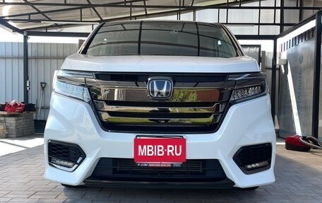 Honda Stepwgn IV, 2019 год, 2 650 000 рублей, 3 фотография