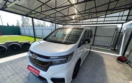 Honda Stepwgn IV, 2019 год, 2 650 000 рублей, 4 фотография