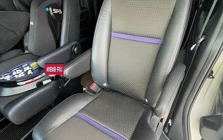Honda Stepwgn IV, 2019 год, 2 650 000 рублей, 17 фотография