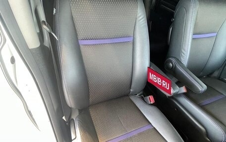 Honda Stepwgn IV, 2019 год, 2 650 000 рублей, 19 фотография