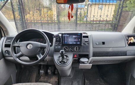 Volkswagen Transporter T5 рестайлинг, 2009 год, 860 000 рублей, 10 фотография
