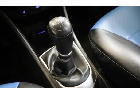 Hyundai Solaris II рестайлинг, 2011 год, 879 000 рублей, 14 фотография