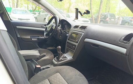 Skoda Octavia, 2011 год, 850 000 рублей, 10 фотография