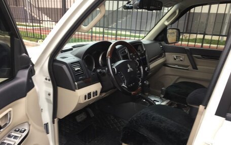 Mitsubishi Pajero IV, 2019 год, 3 300 000 рублей, 5 фотография