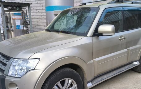 Mitsubishi Pajero IV, 2012 год, 2 150 000 рублей, 2 фотография