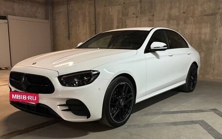 Mercedes-Benz E-Класс, 2021 год, 4 450 000 рублей, 2 фотография