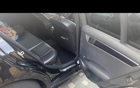 Mercedes-Benz C-Класс, 2012 год, 1 700 000 рублей, 9 фотография