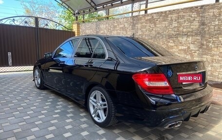 Mercedes-Benz C-Класс, 2012 год, 1 700 000 рублей, 2 фотография