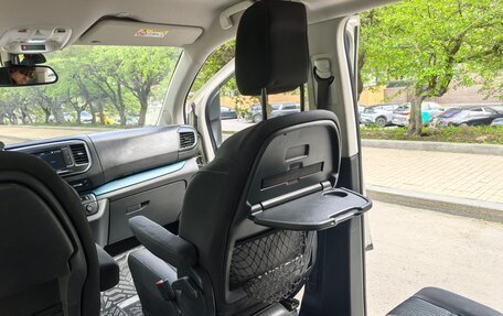 Peugeot Traveller I, 2017 год, 2 650 000 рублей, 9 фотография