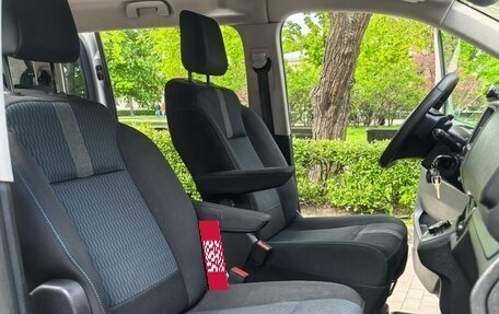 Peugeot Traveller I, 2017 год, 2 650 000 рублей, 22 фотография