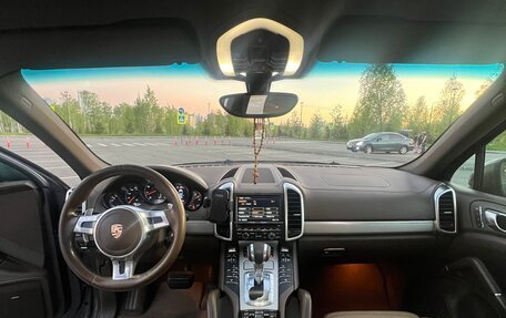 Porsche Cayenne III, 2013 год, 2 210 000 рублей, 28 фотография