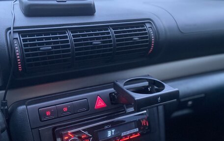 Audi A4, 1999 год, 465 000 рублей, 9 фотография