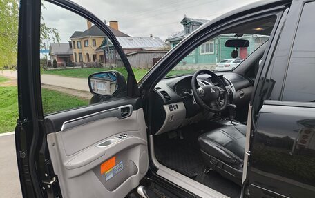 Mitsubishi Pajero Sport II рестайлинг, 2011 год, 1 650 000 рублей, 6 фотография