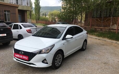 Hyundai Solaris II рестайлинг, 2020 год, 1 250 000 рублей, 2 фотография