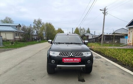 Mitsubishi Pajero Sport II рестайлинг, 2011 год, 1 650 000 рублей, 2 фотография
