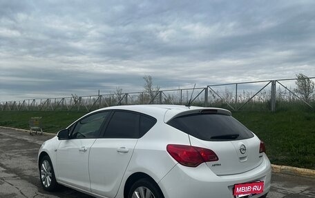 Opel Astra J, 2012 год, 615 000 рублей, 6 фотография