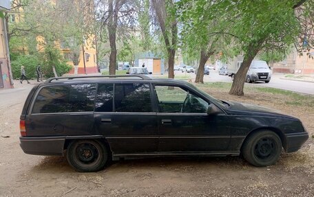 Opel Omega A, 1990 год, 94 000 рублей, 2 фотография