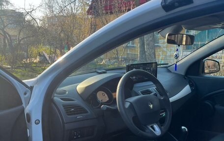 Renault Megane III, 2011 год, 690 000 рублей, 6 фотография